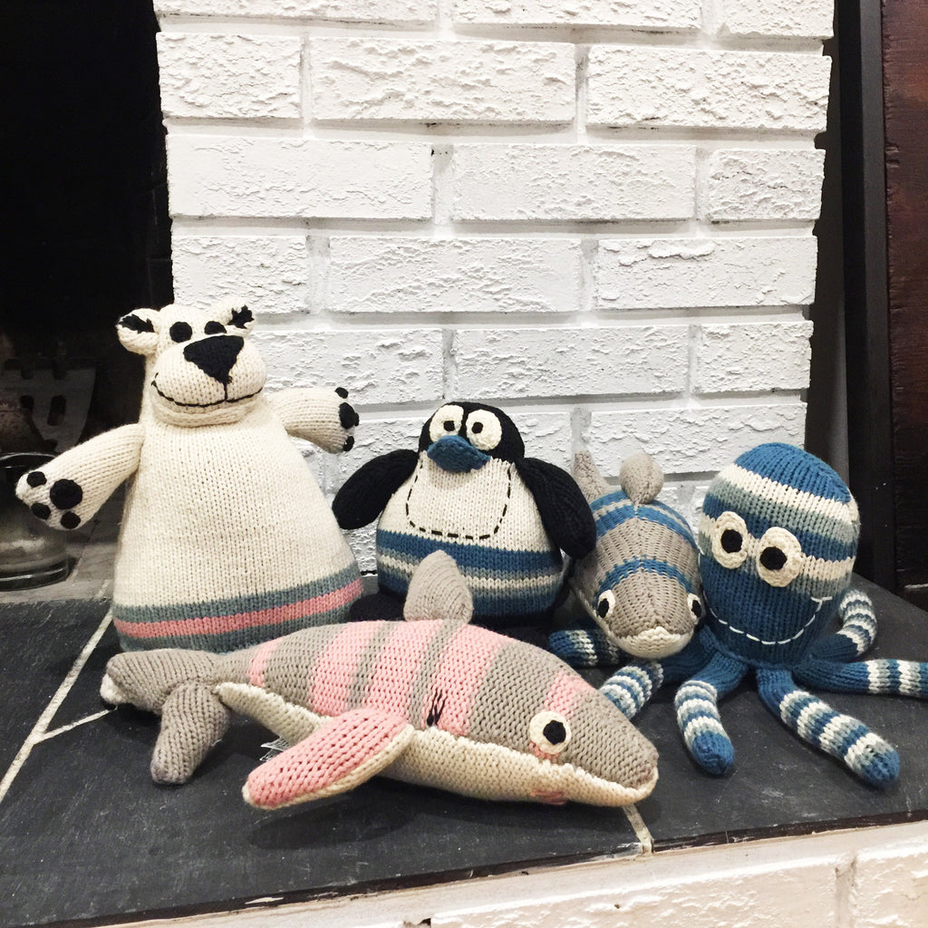 Snuggly Sea Pod Penguin - MisHMasH Imports